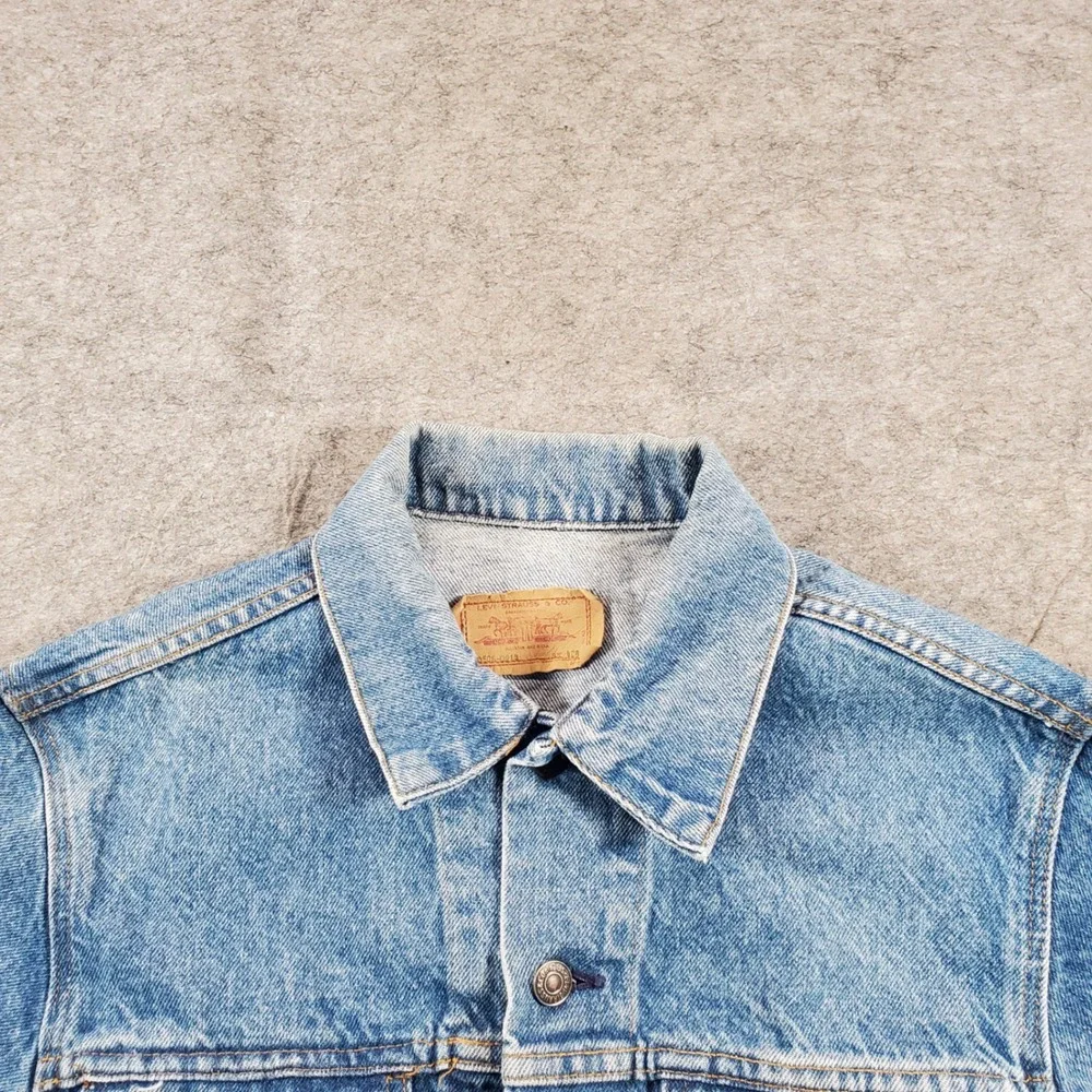 Levi's 70506-0214 Trucker Jacket Mens 40R Blue Denim Vintage Made in USA 90s